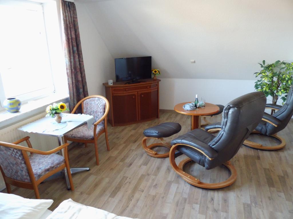 Yachthus - Direkt Am Meer Carolinensiel Room photo