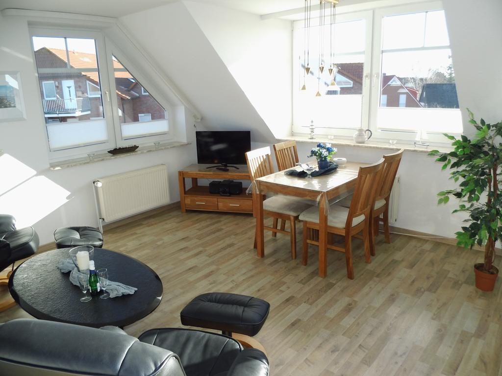 Yachthus - Direkt Am Meer Carolinensiel Room photo