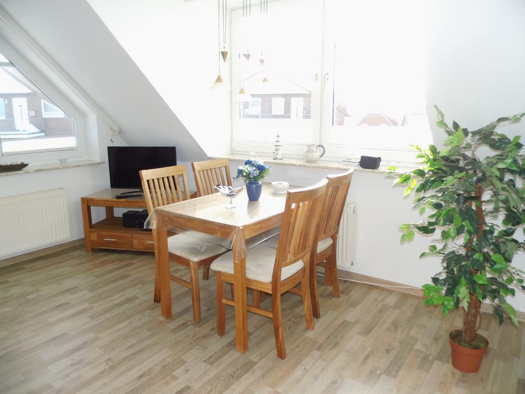 Yachthus - Direkt Am Meer Carolinensiel Room photo